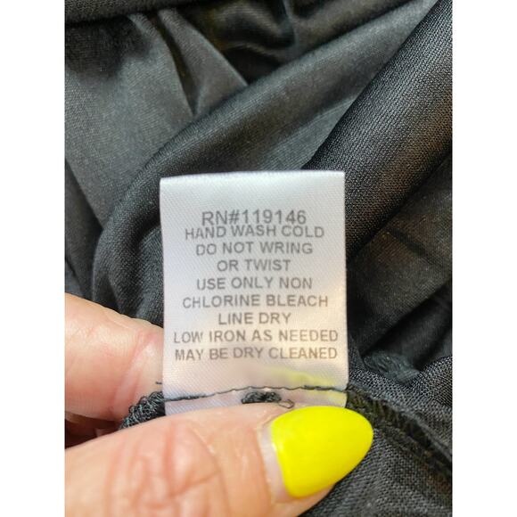 JODIFL Black A-Line Bell Sleeve Dress - Picture 11 of 16